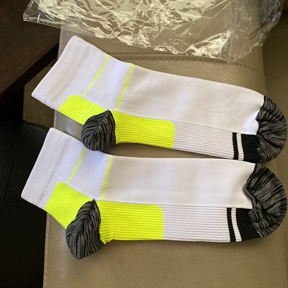 Compress Socks - Picture 4 of 10